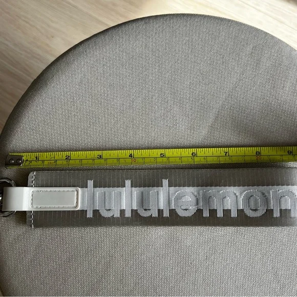 Lululemon Beige Wristlet Pouch + Never Lost Keychain Strap - Picture 12 of 12